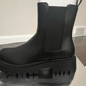 Brand New, Unworn, Black Size 10 Azalea Wang Boots